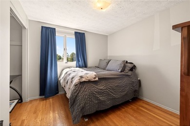 **BACK ON MARKET! Act fast before it's gone again! No delayed - photo 27
