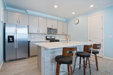 Endless natural light and low maintenance single-level living - photo 4