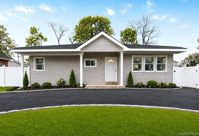 Welcome home to this Brand New beautifully fully renovated home - photo 1
