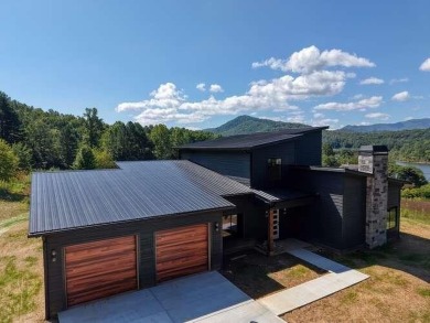 Lake Home For Sale in Hiawassee, Georgia