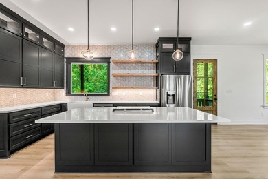 Additional listing photo 1