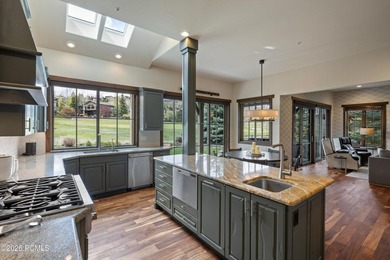 There aren't many homes where you can watch a golf shot land - photo 13