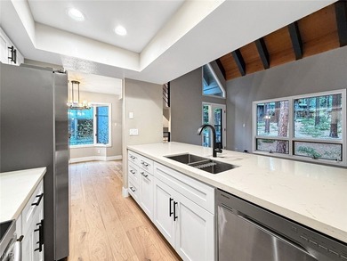 Exceptional remodeled end-unit with premier Championship Golf - photo 6