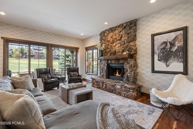 There aren't many homes where you can watch a golf shot land - photo 16