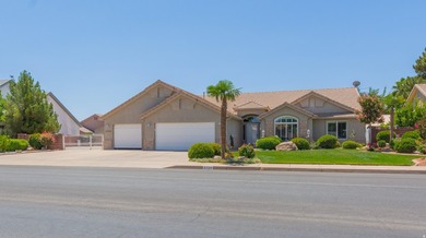 Gorgeous, immaculately maintained home with all main level - photo 30