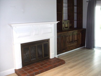 Great find at the Pointe! Completely renovated condo on a - photo 3