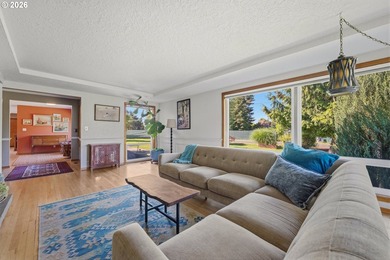 Beautifully updated classic 1959 Mid-Century ranch situated on a - photo 5