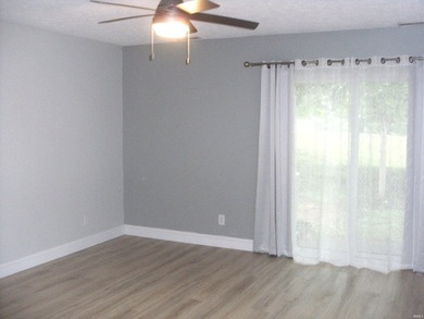 Great find at the Pointe! Completely renovated condo on a - photo 9