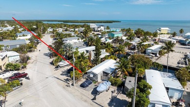 Back on the market and offering a rare second chance! Though no - photo 3