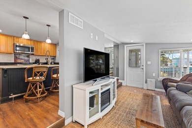 Back on the market and offering a rare second chance! Though no - photo 7