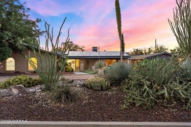 Rare find on a half-acre lot: four-car garage, heated pool, 32 - photo 15