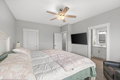 OWNERS own unit, with all the upgrades.. Easy access to South - photo 16