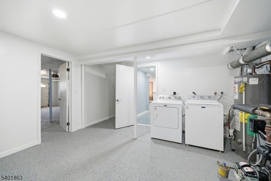This recently renovated 3 bedroom 2 bathroom home features - photo 18