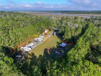 Gated coastal Georgia lot with community pool, clubhouse, dock - photo 24