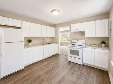 Adorable ranch style home in the established Stratton Capers - photo 5
