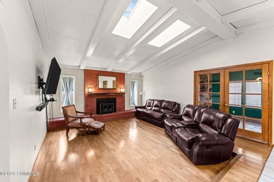 Rare find on a half-acre lot: four-car garage, heated pool, 32 - photo 25