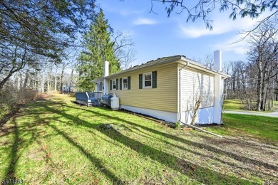 This recently renovated 3 bedroom 2 bathroom home features - photo 38