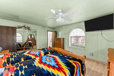Rare find on a half-acre lot: four-car garage, heated pool, 32 - photo 38