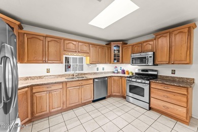 Rare find on a half-acre lot: four-car garage, heated pool, 32 - photo 46