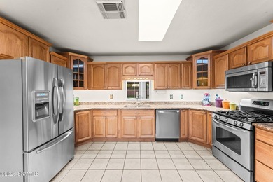 Rare find on a half-acre lot: four-car garage, heated pool, 32 - photo 47