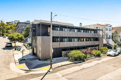 Stylish and modern, this fully remodeled 1 bedroom, 1 bathroom - photo 2