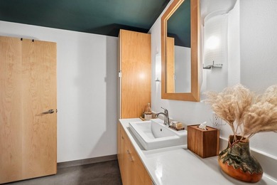 Historic Cream of Wheat factory loft in NE Minneapolis. A true - photo 21