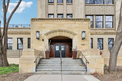 Historic Cream of Wheat factory loft in NE Minneapolis. A true - photo 29