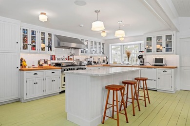 Boorn Brook Farm combines the rich character of history and the - photo 14