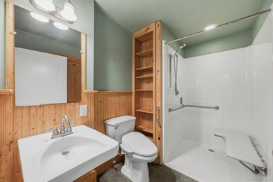 Welcome to this charming 3 bedroom, 2 bathroom home that - photo 15