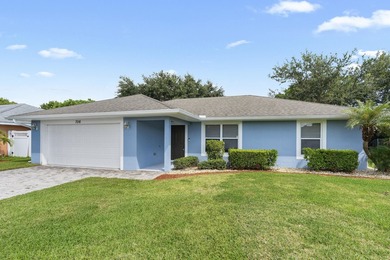 This charming property is located in the heart of Fort Pierce! - photo 2