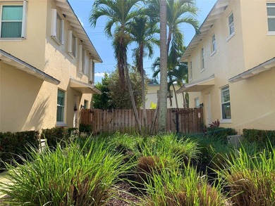 Located in an upscale, relaxed, coastal beach town of East - photo 34