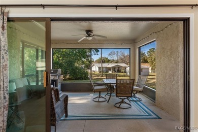 One or more photo(s) has been virtually staged. Bright and sunny - photo 40