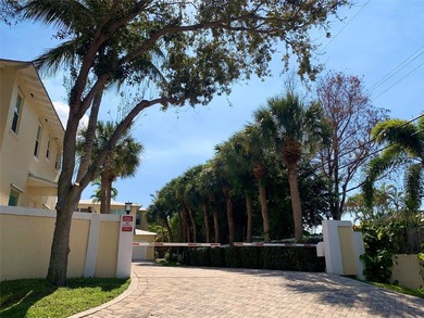 Located in an upscale, relaxed, coastal beach town of East - photo 42