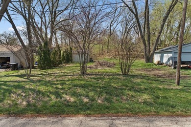 Experience year-round living in the heart of the Chain O'Lakes - photo 7