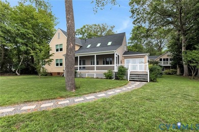 Privacy, tranquility and WATERFRONT! This custom transitional - photo 6