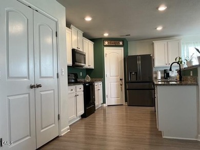 Great 2 story home with half of acre lot. This 3 bd 2 1/2 bath - photo 12