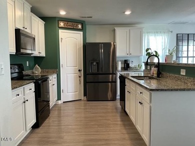 Great 2 story home with half of acre lot. This 3 bd 2 1/2 bath - photo 13
