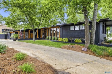 Just Listed! A Fabulous & truly one-of-a-kind 4BR/4.5BA - photo 1