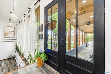 Just Listed! A Fabulous & truly one-of-a-kind 4BR/4.5BA - photo 8