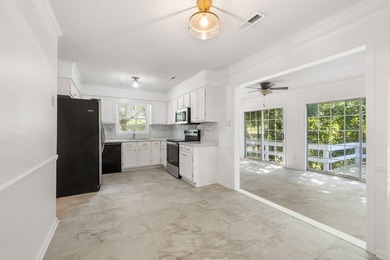 Located in the gated waterfront community of Santee Cooper - photo 10