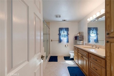 Spacious remodeled 3-bedroom home with an additional room ideal - photo 15