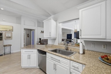 MOTIVATED SELLERS...Built in 2002 and beautifully remodeled - photo 8