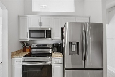 MOTIVATED SELLERS...Built in 2002 and beautifully remodeled - photo 10