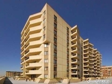 Luxury Building along beautiful Long Beach Boardwalk - Don't - photo 1