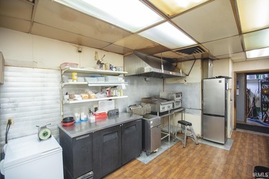 Restaurant/Bar with liquor license, 1 acre of B-3 zoned property