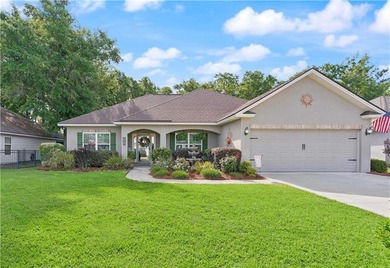 IMMACULATE AND GORGEOUS! IMPECCABLE landscaping! Great open - photo 27