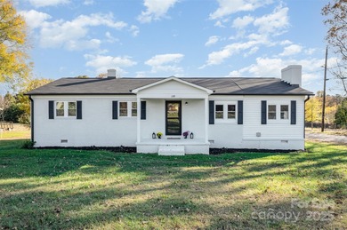 Lake Norman Home Active Under Contract in Mooresville North Carolina