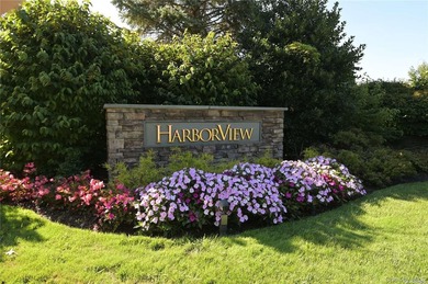 Newly Reduced...Location, Location, Location! Located on the 4th - photo 2