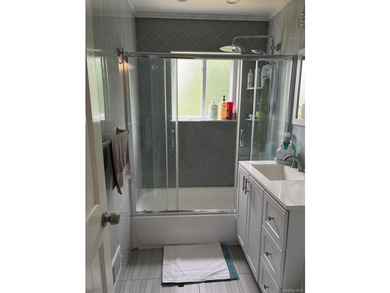 This well-maintained 3-bedroom, 1 full bath, and 2 half-bath - photo 5