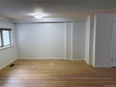 This well-maintained 3-bedroom, 1 full bath, and 2 half-bath - photo 8